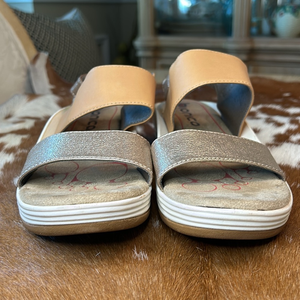 Bionica Yolanda Leather Sandal (8M) - Picture 4 of 11